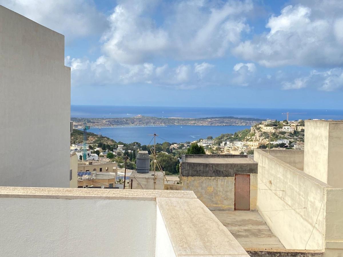 Ferienwohnung Penthouse "Maltese scent" Mellieħa Exterior foto