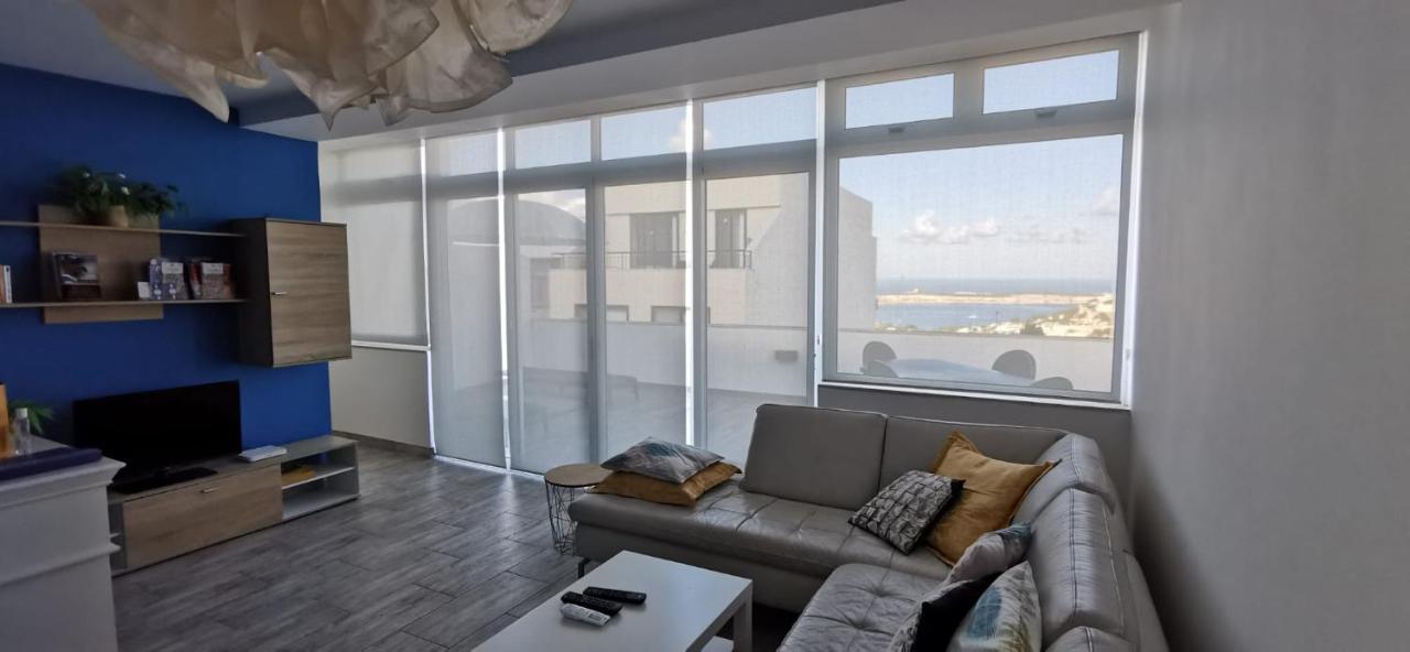 Ferienwohnung Penthouse "Maltese scent" Mellieħa Exterior foto